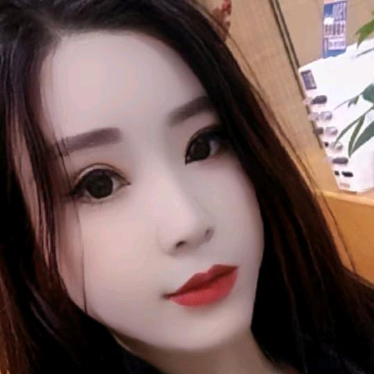 单身女人看透了红尘。