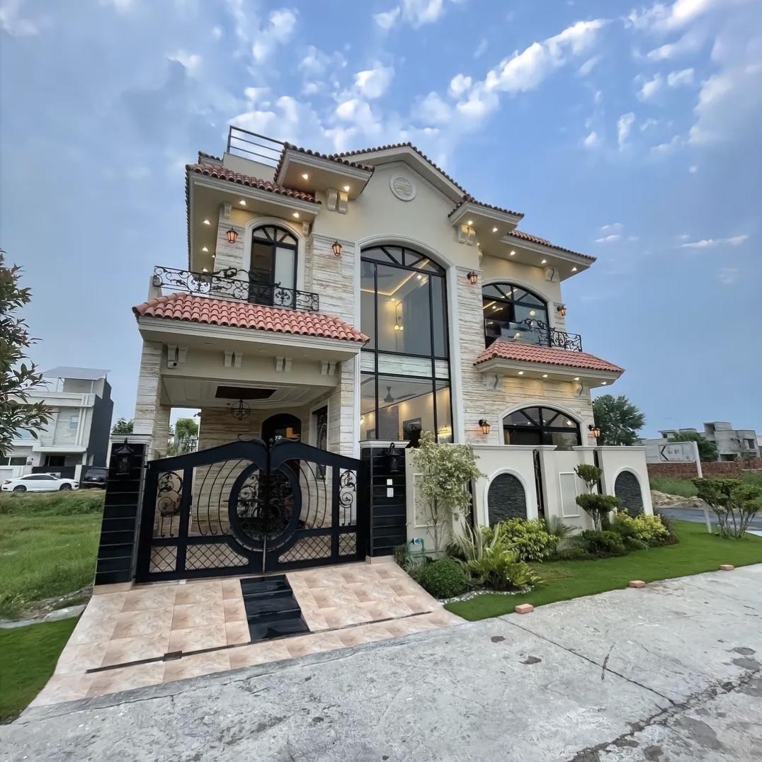 连云港老表房地产营销策划有限公司.