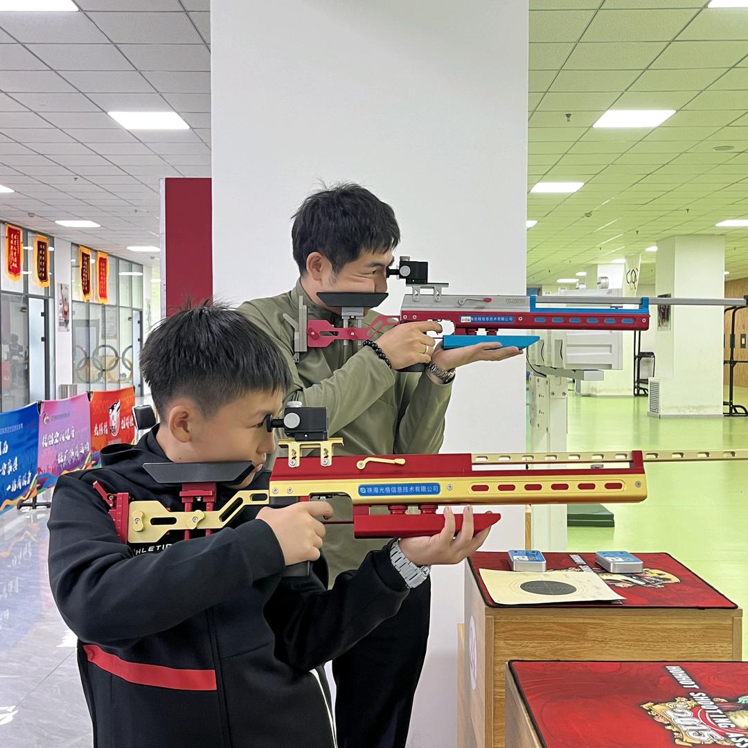 呼市射击协会教练－周腾桉
