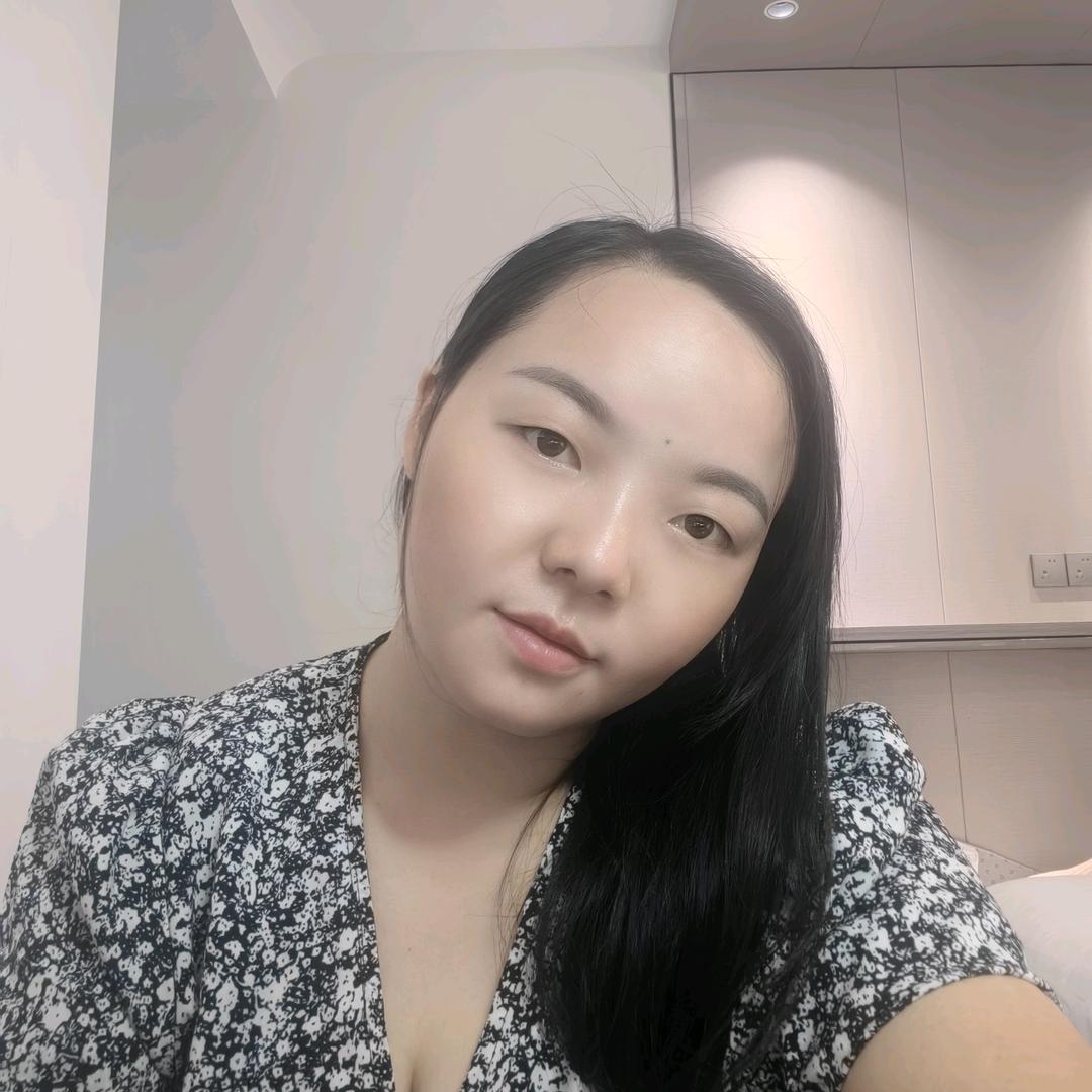 晓丽（晚上8:30）开始直播