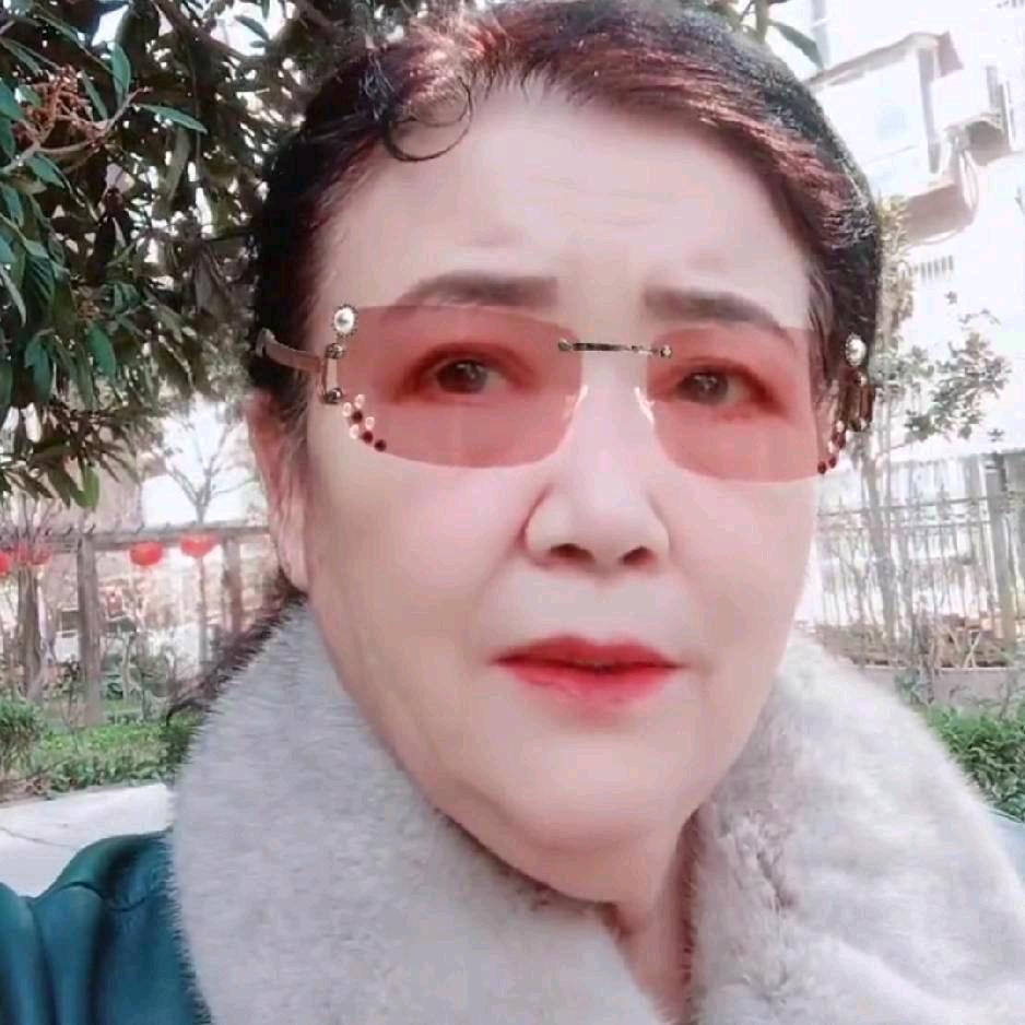 王姐。。。拒绝聊天