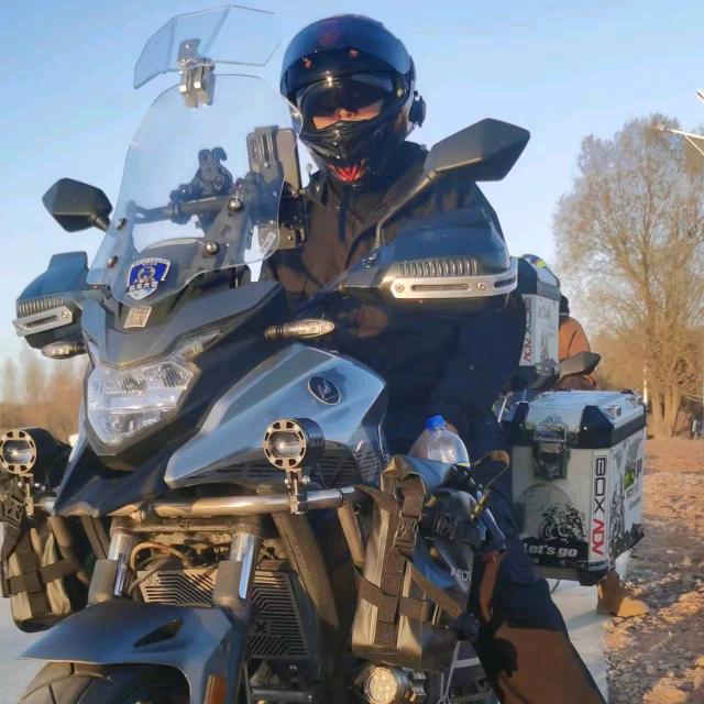 张仙森🏍摩旅派