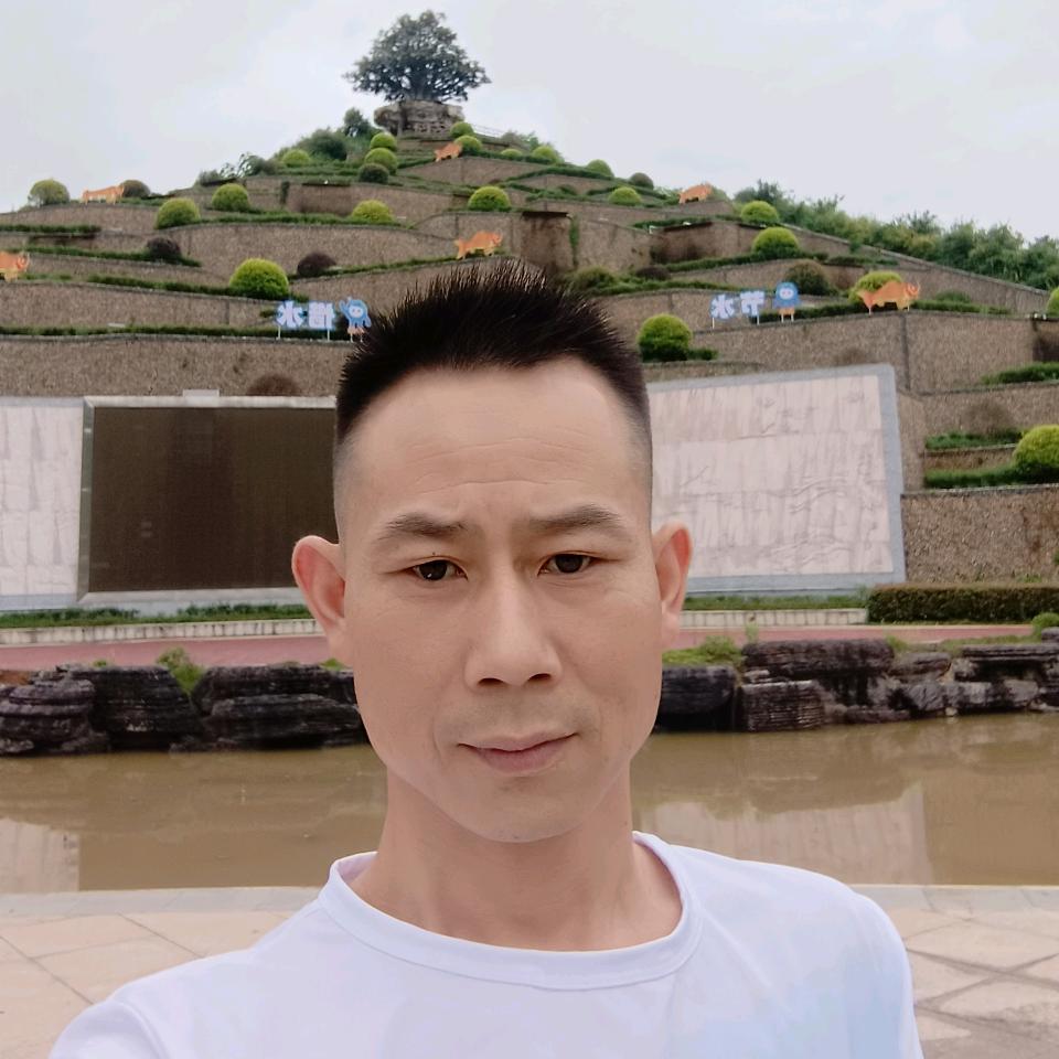 八0⃣️后大叔