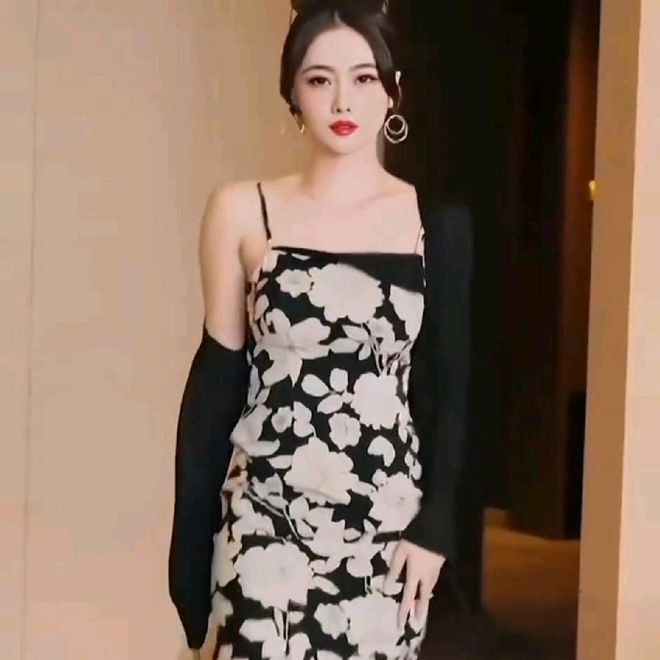 小妞有脾气～？