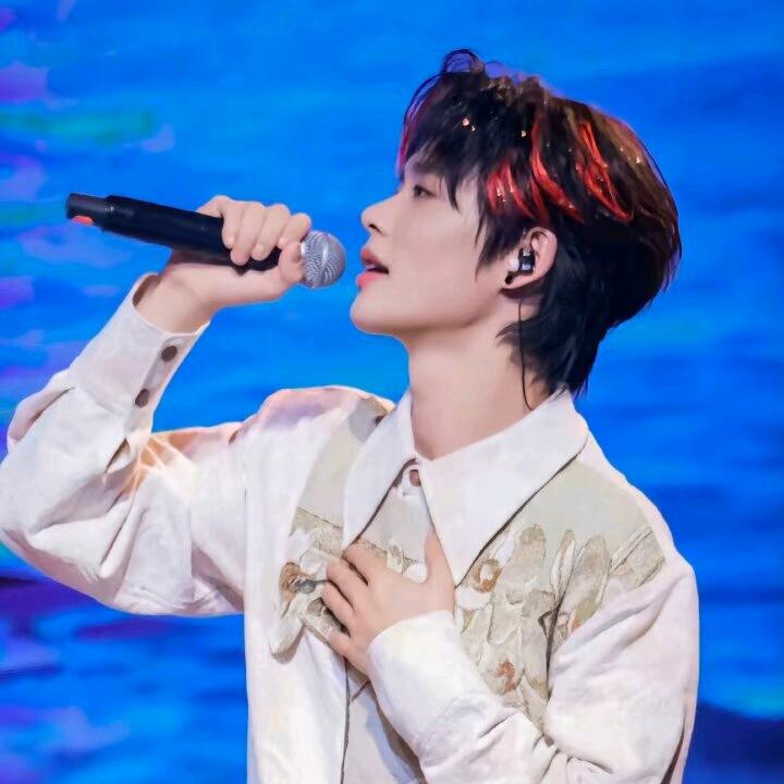 柯相识.🦈（双🈲）