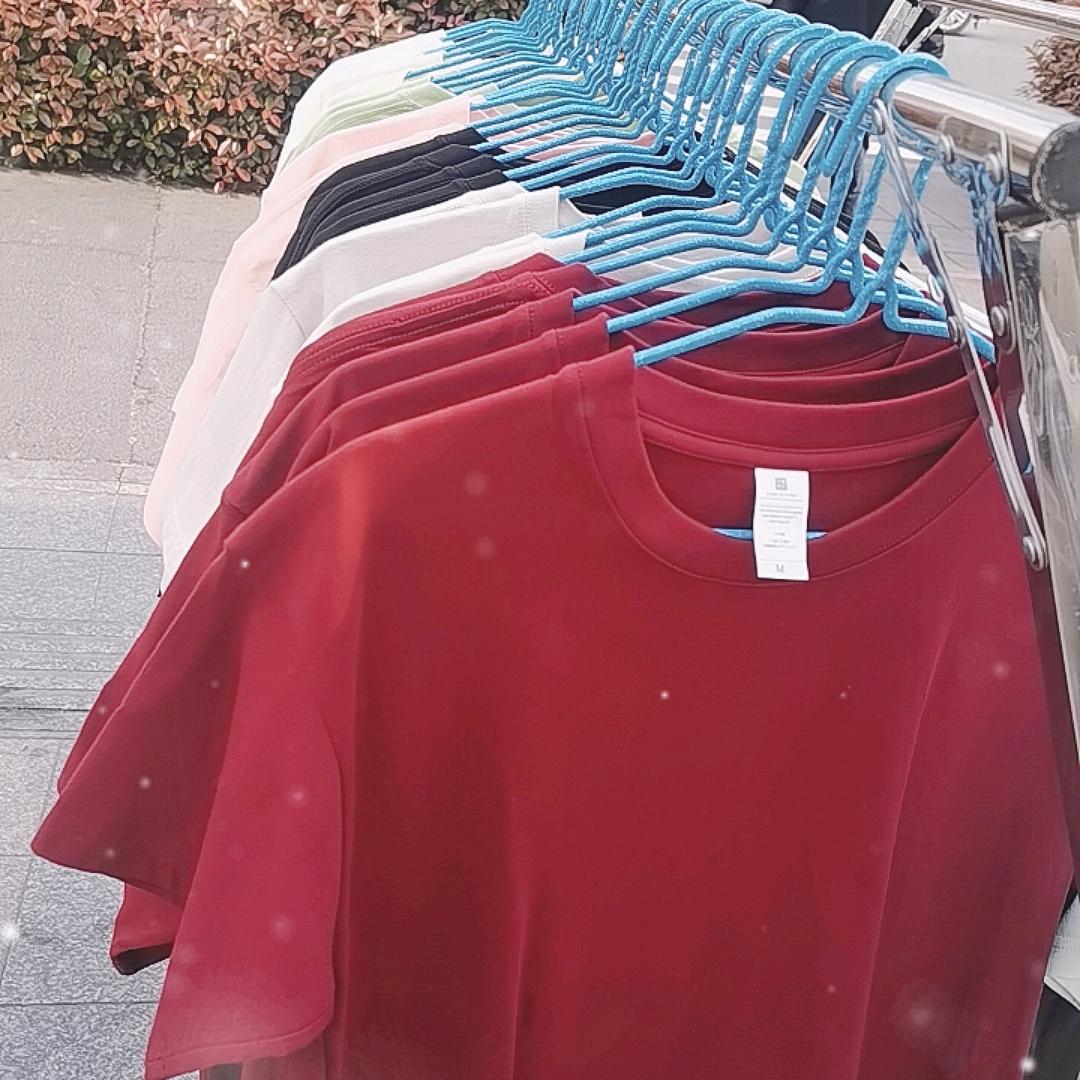 努力搬砖的小姐姐