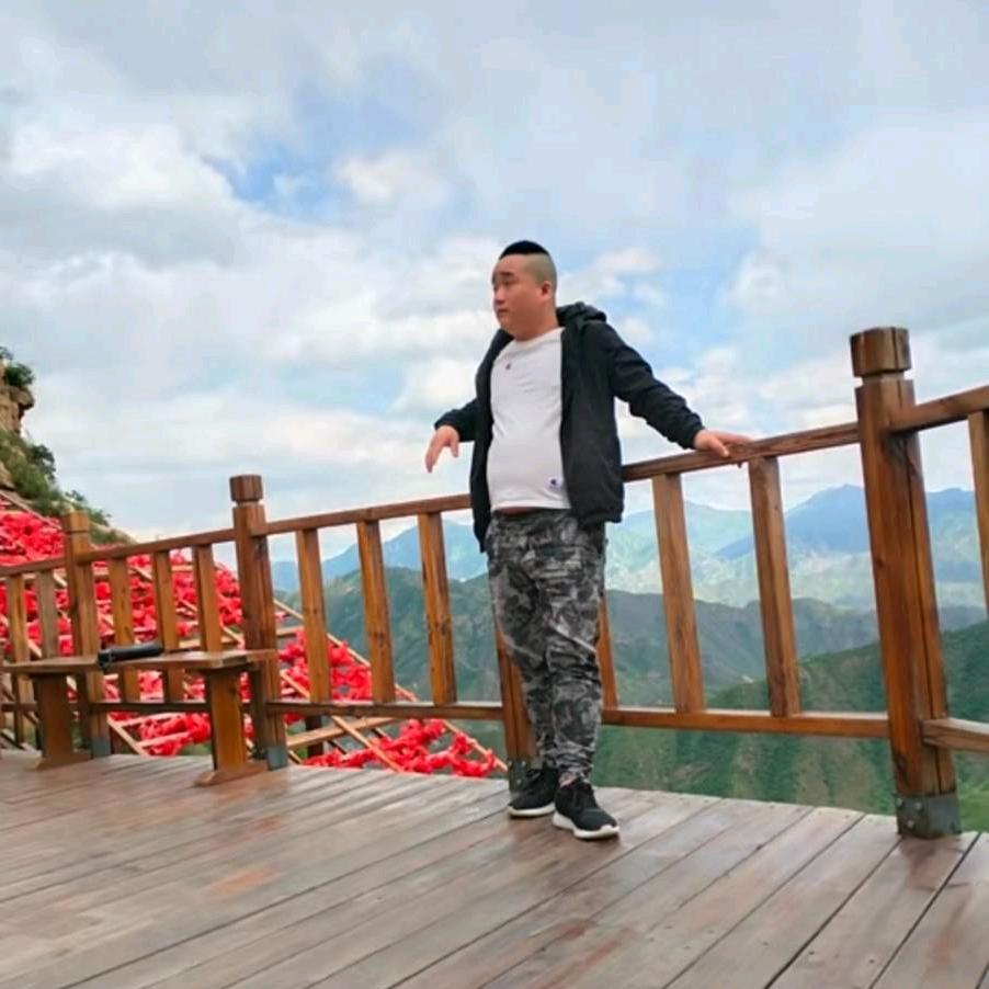 刘哥…