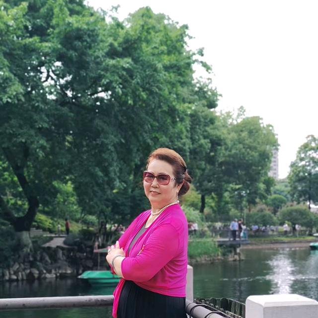 跟风不服输的玉姐