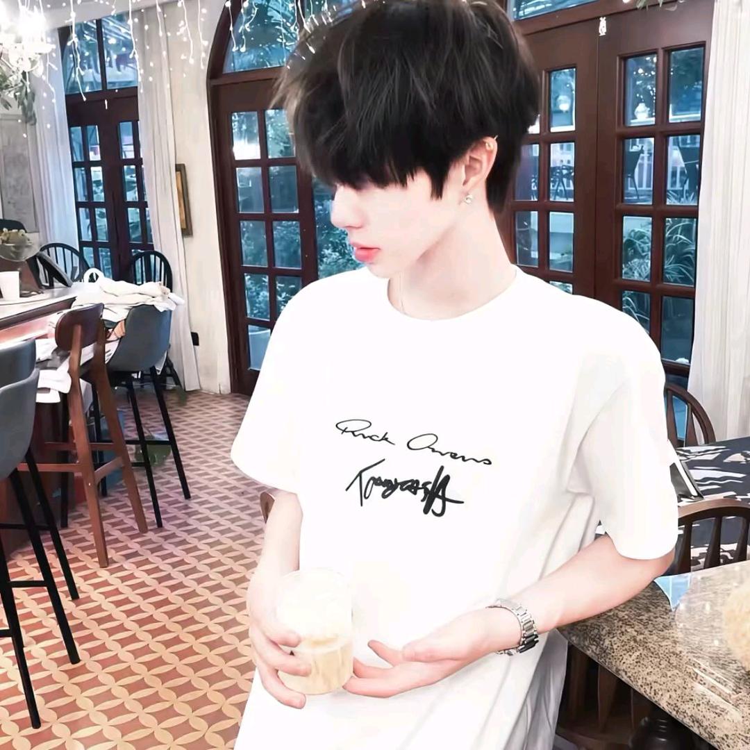 豪豪.