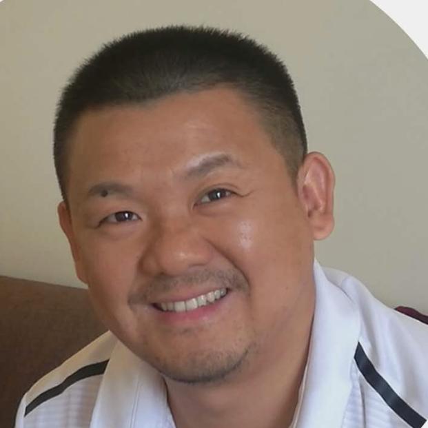 一个被羽毛球耽误的服装设计师