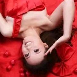 @左右