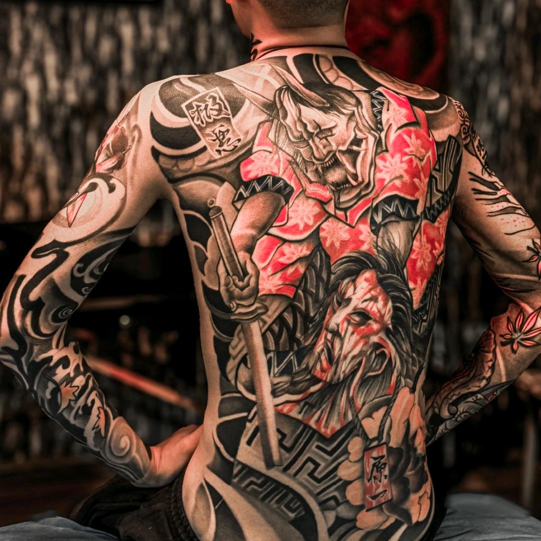 趙趙.