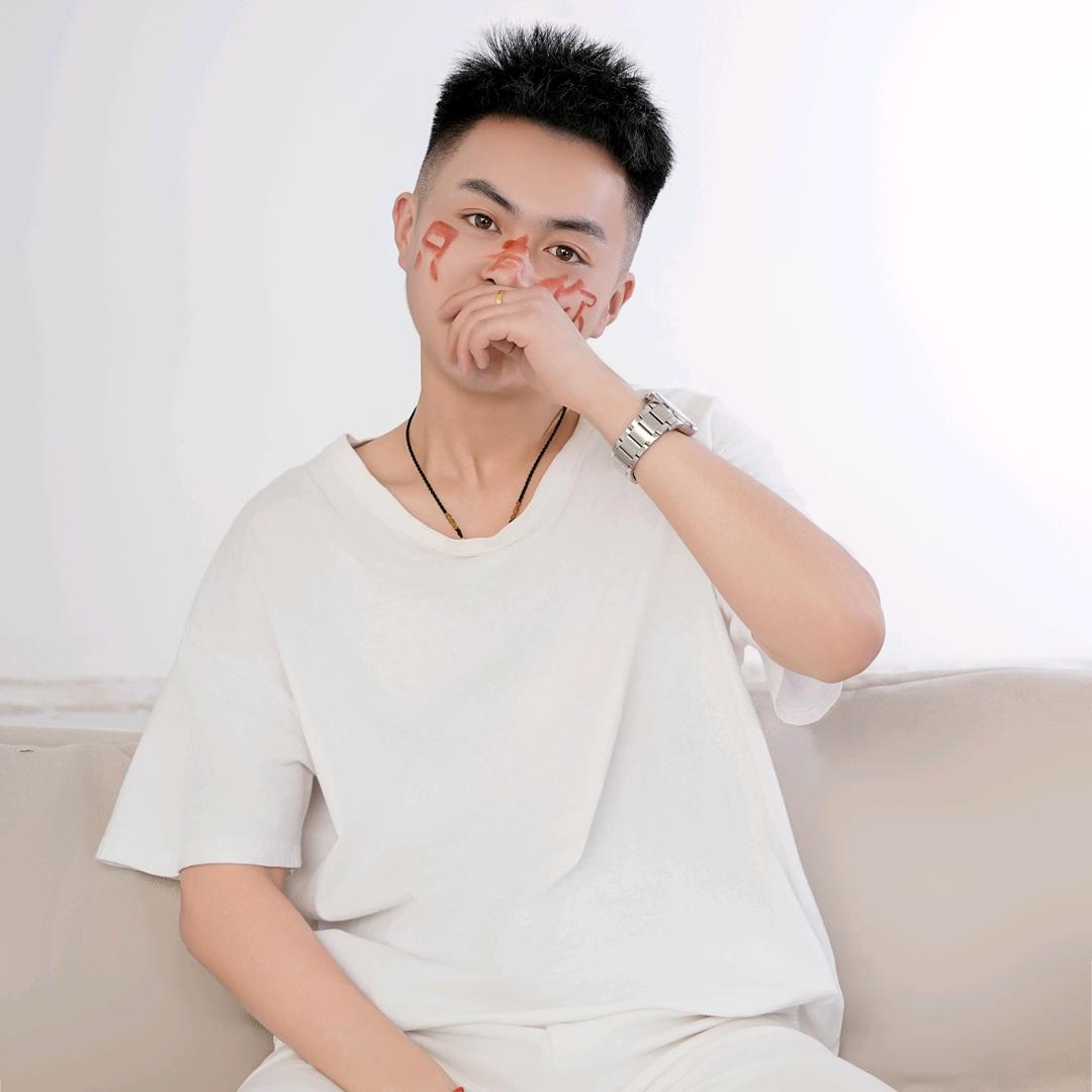 张航睿•