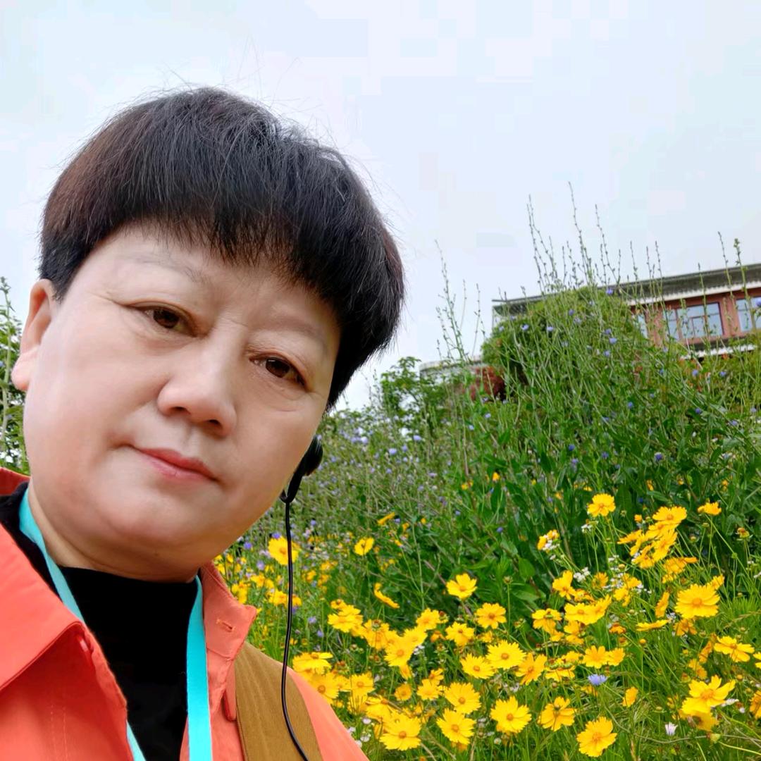 果果🎤中午2点2O开播