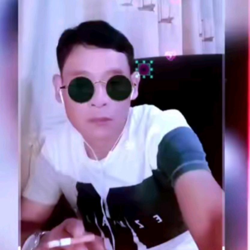 何哥