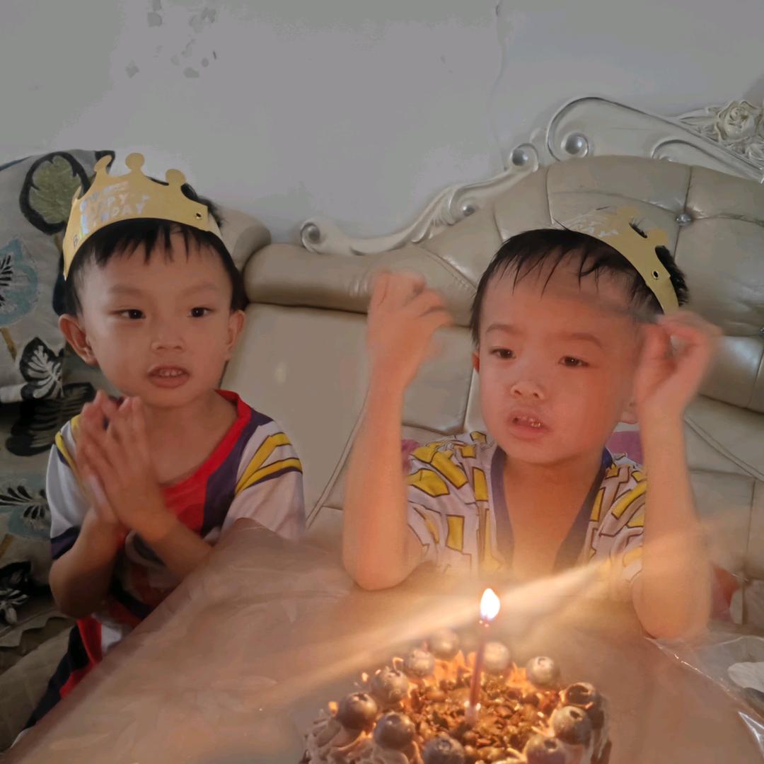双胞胎妈妈记录生活–感恩遇见
