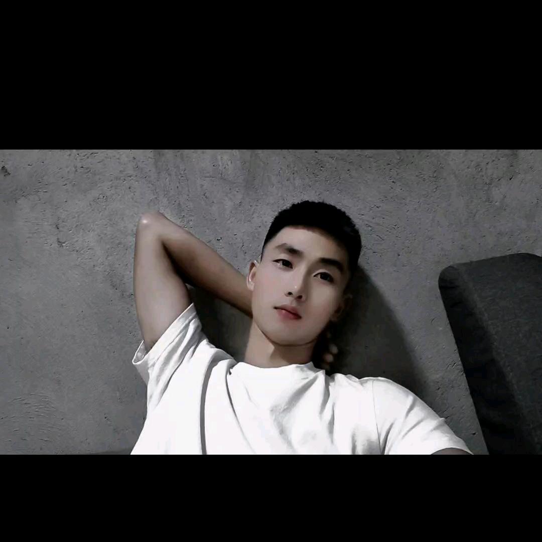 何志均(香肠腊肉)