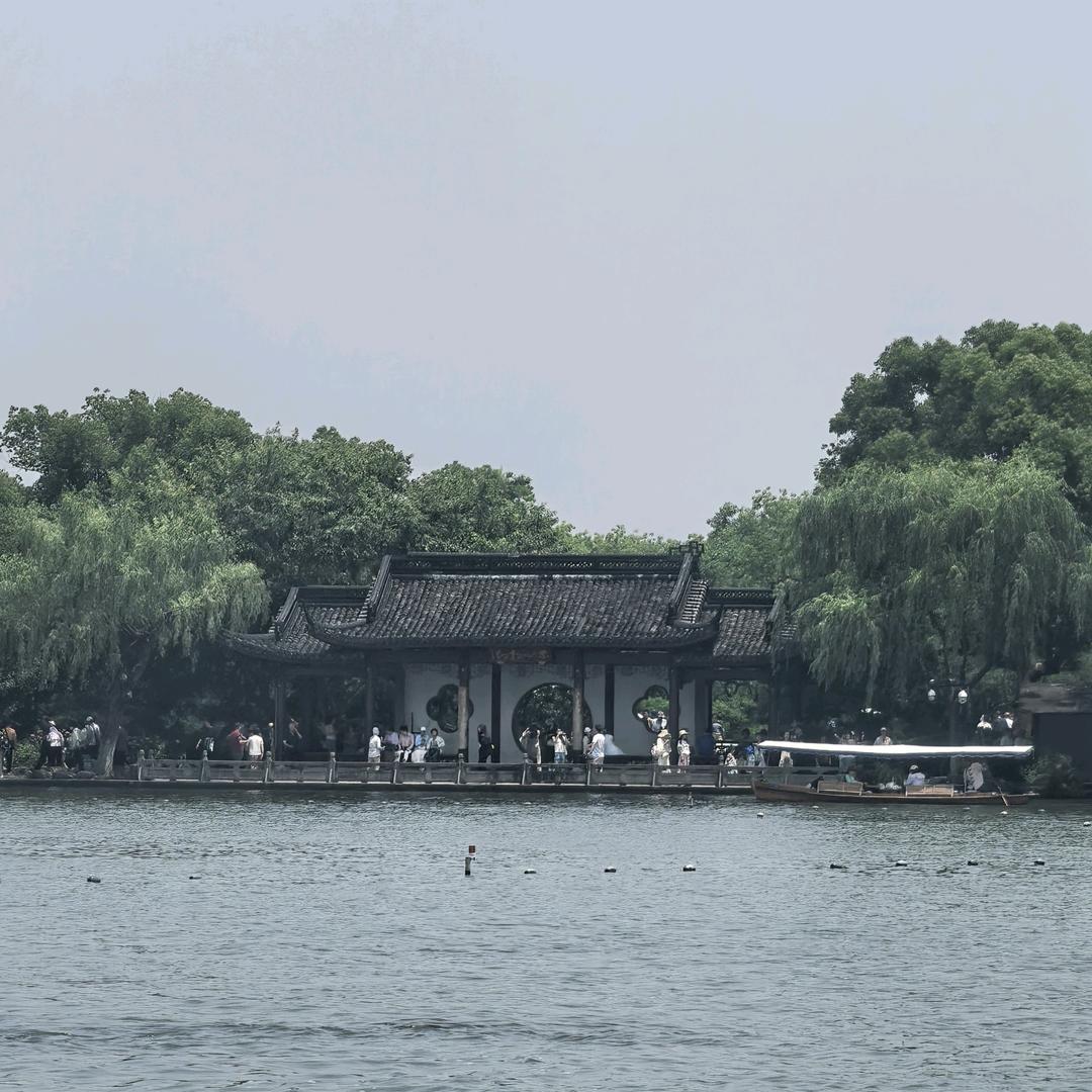 不一样的我