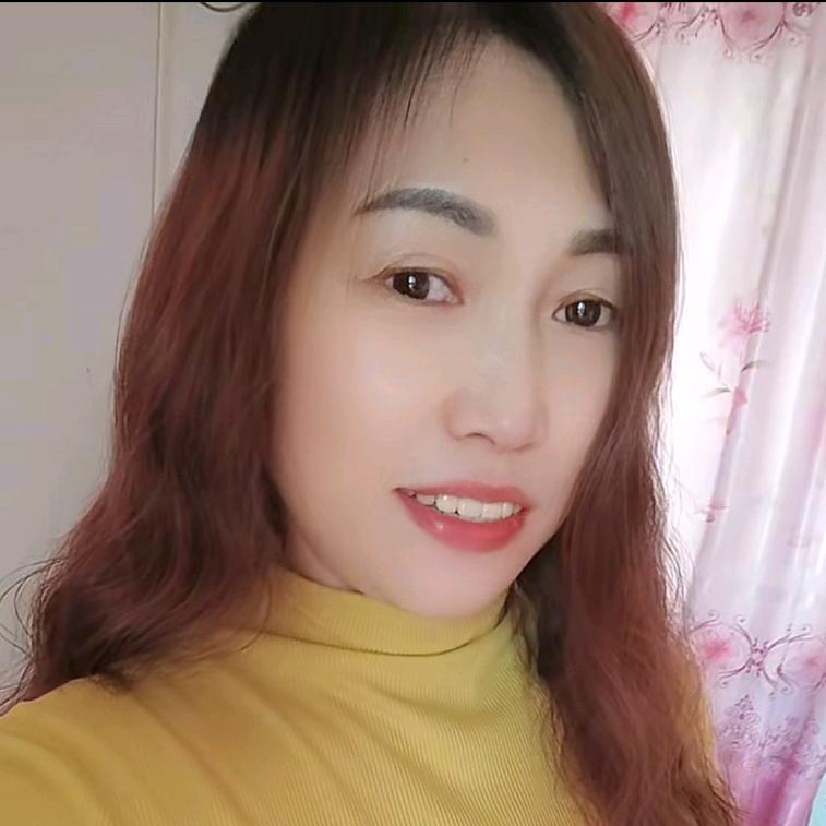 76年的龙🐉姐