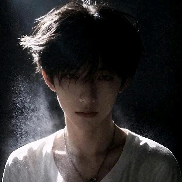 辰辰（三角洲撞车）