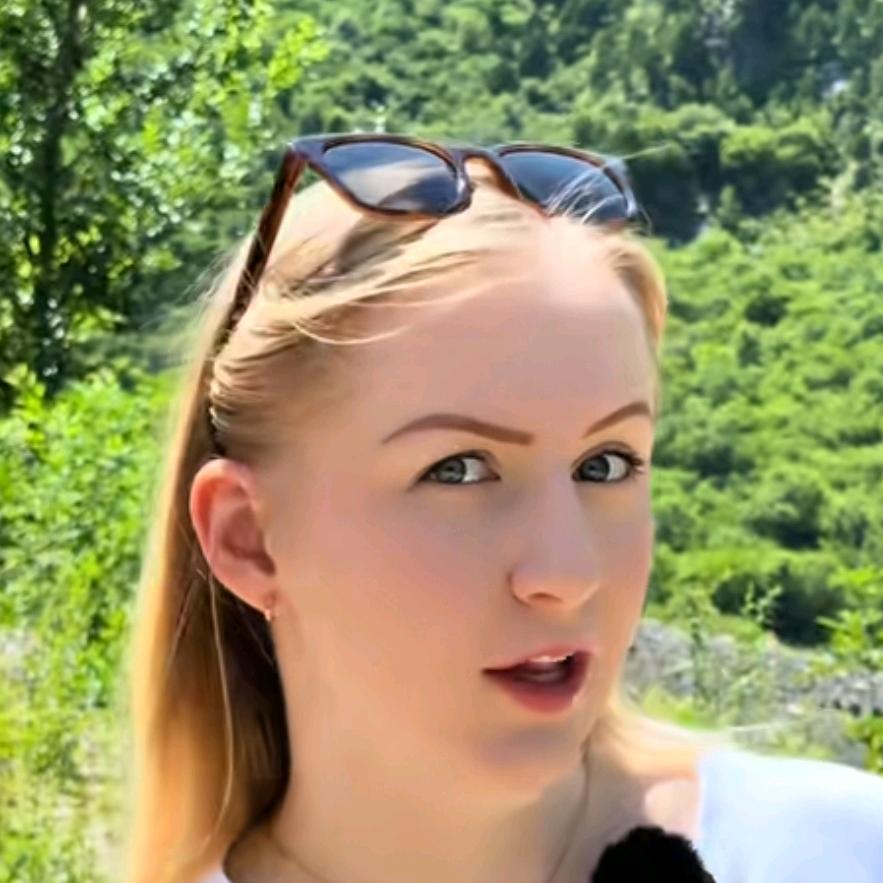 英文老师Elena