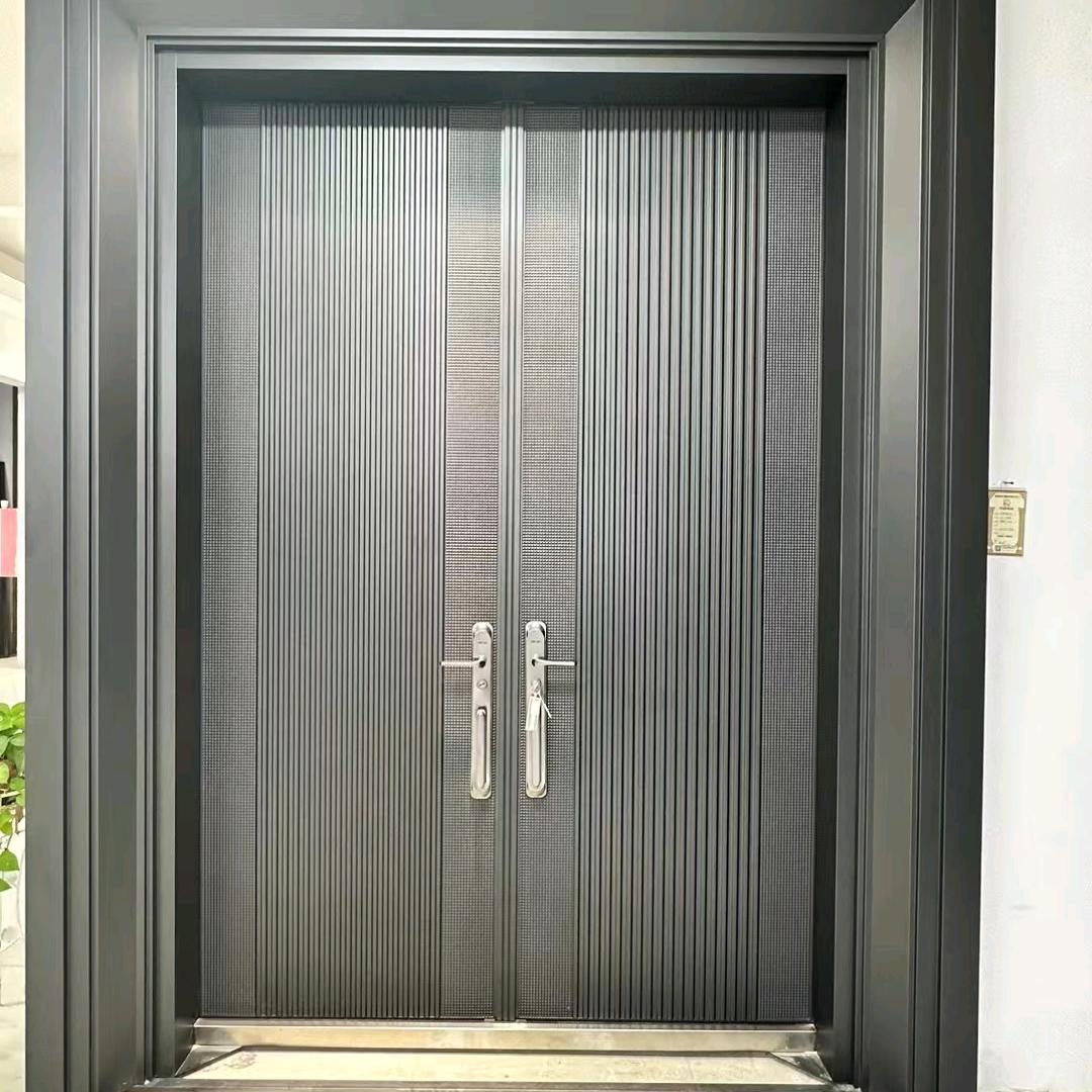 中国熊熊轻奢别墅大门 嘉德门窗