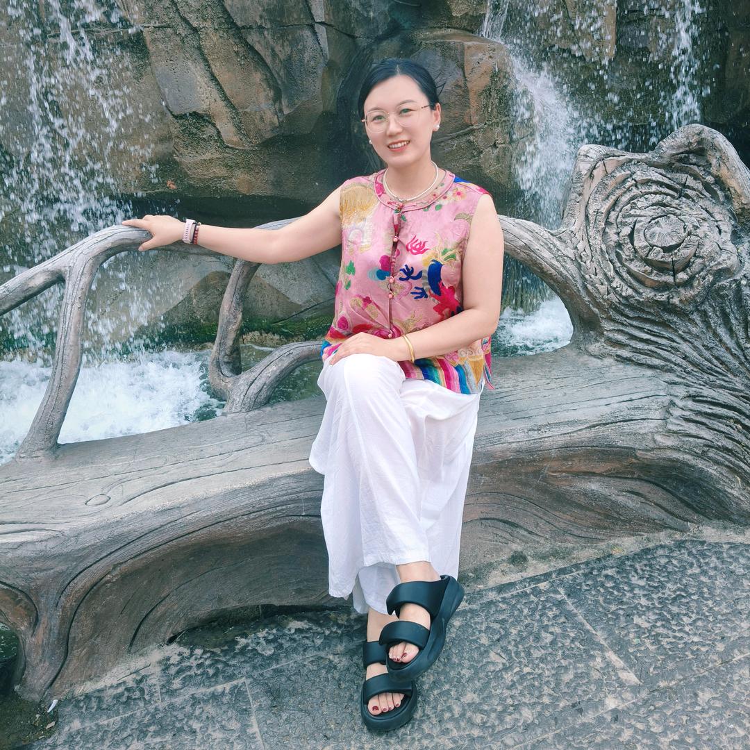 莱芜海滨教育吕老师