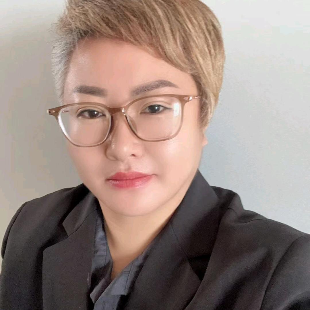 阿荣旗专注皮肤管理的小丫