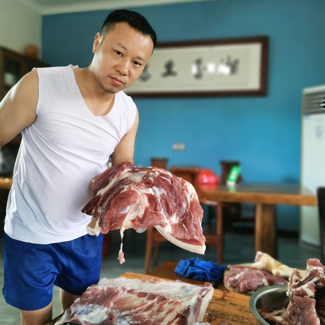湘香黑猪—陈文彬