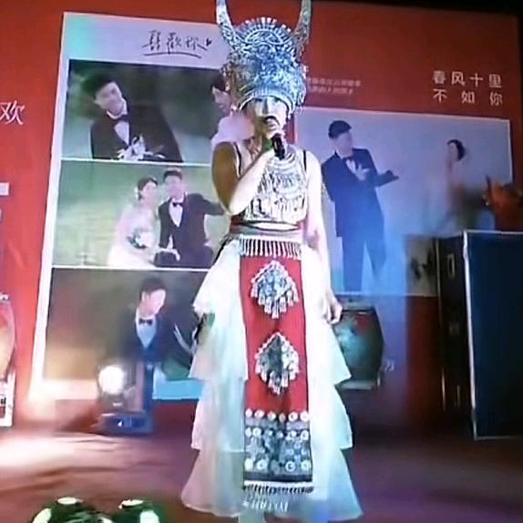 @杨军霞：木易婚庆