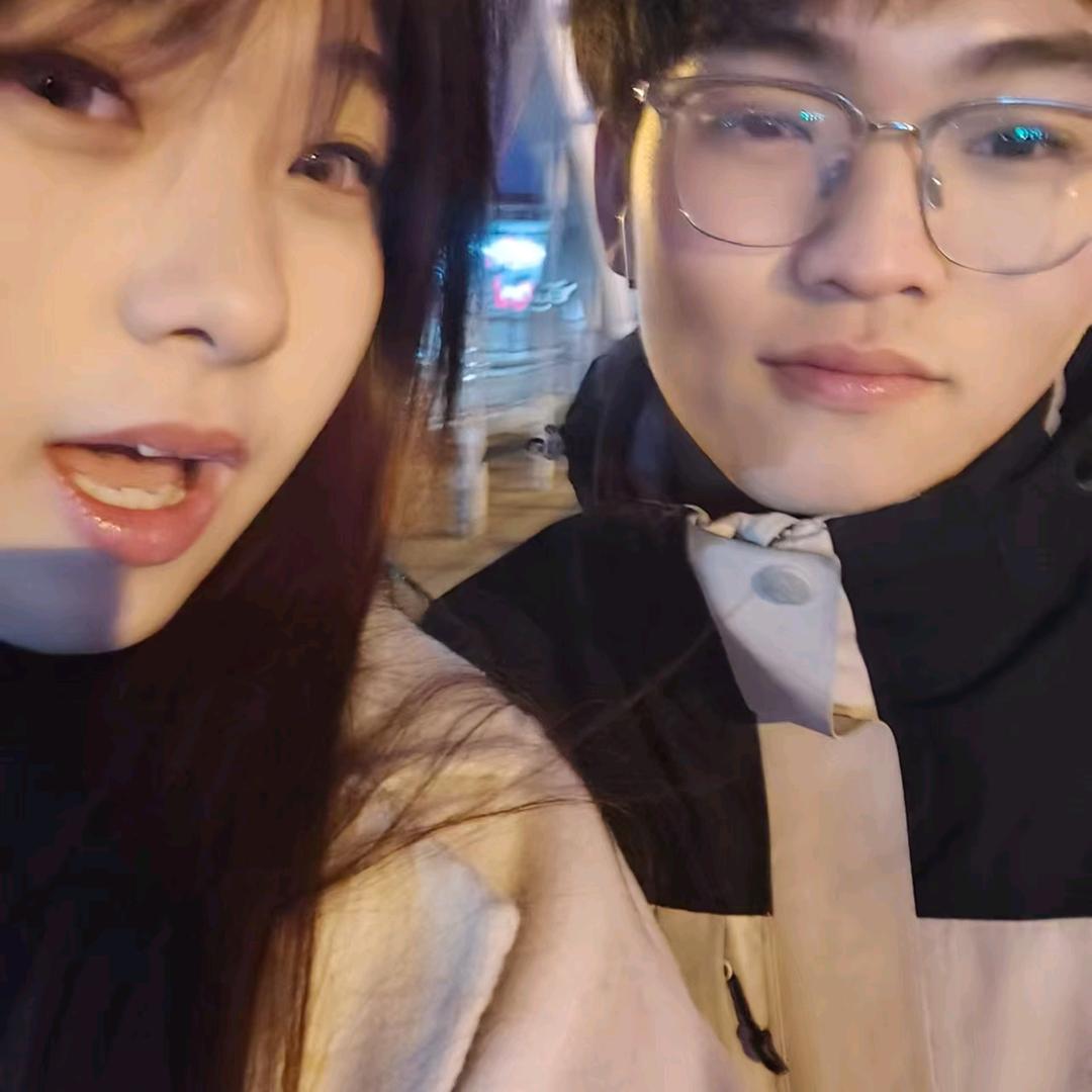 小刘下班了