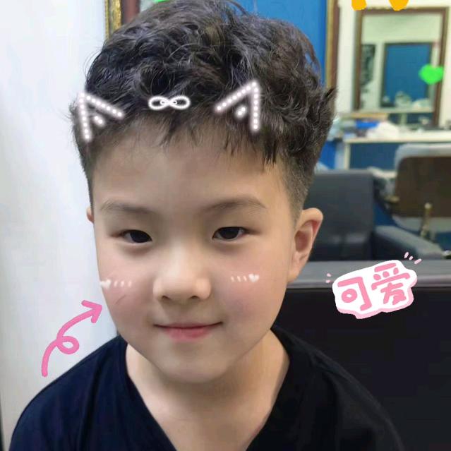 大，小尾巴爸爸