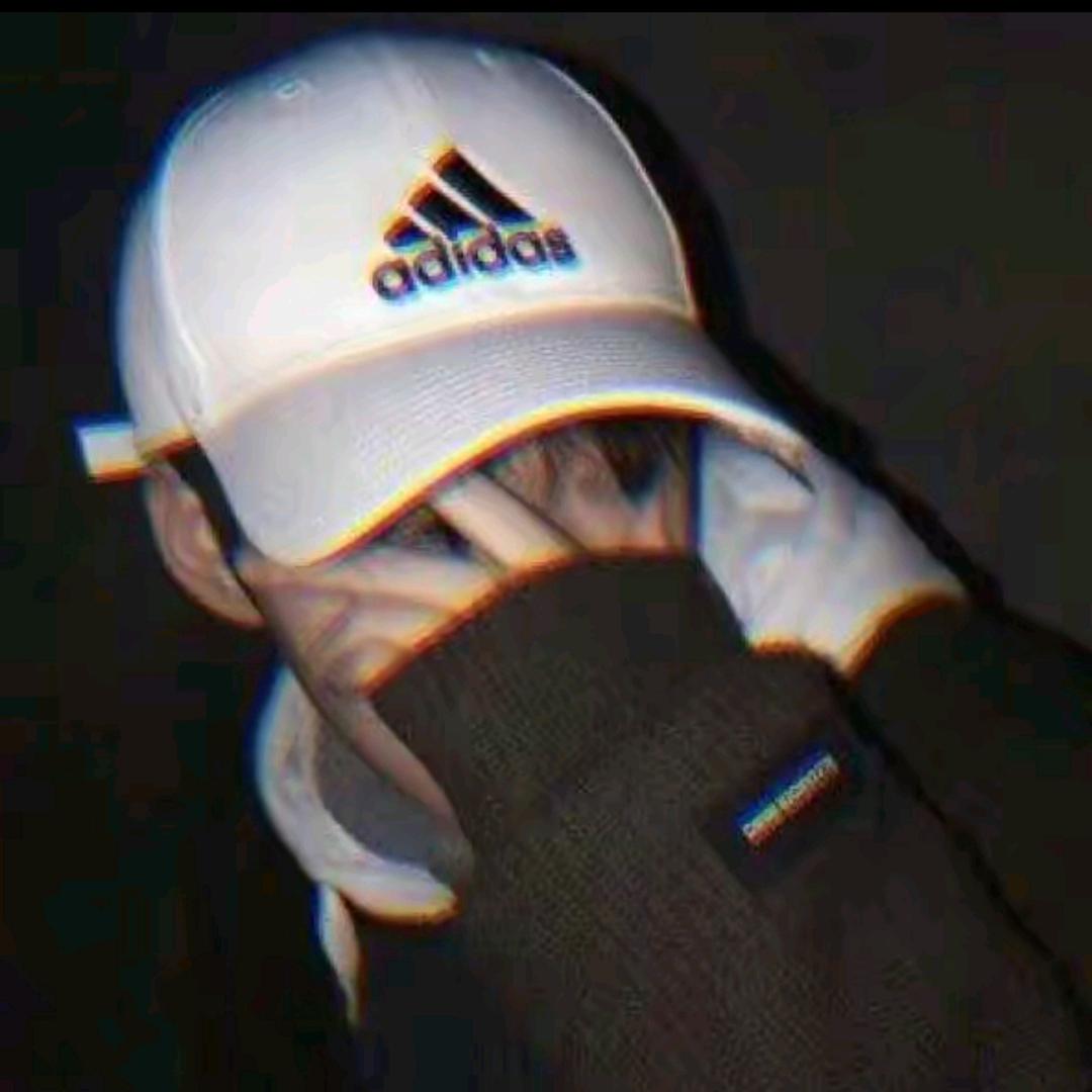 ༺༼࿅࿆࿄࿆小萨࿅࿆࿄࿆༽༻