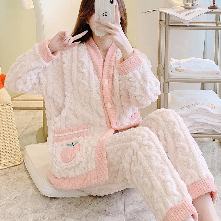 云裳家居服工厂店