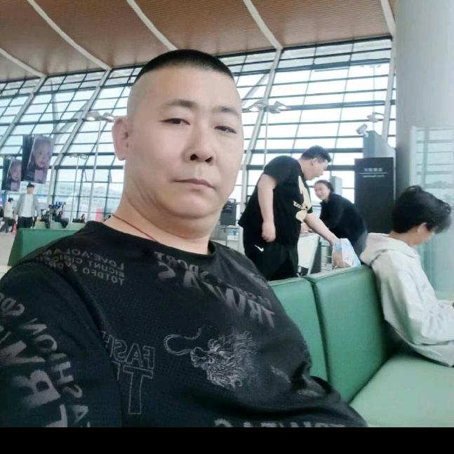 往事从他去。