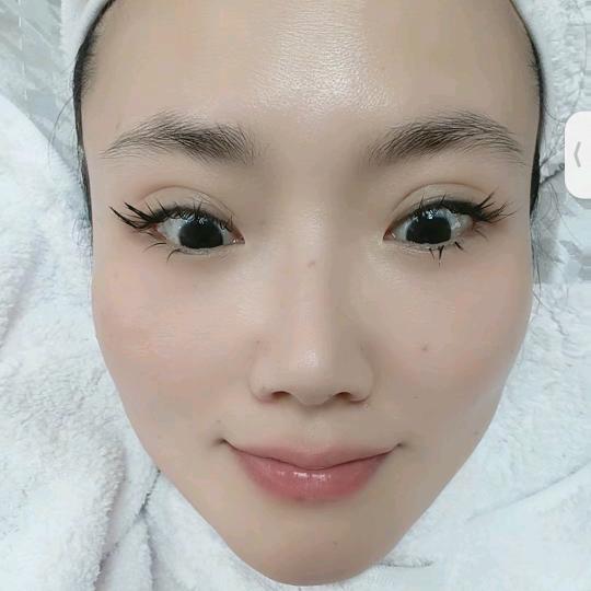 左手烧烤，右手红酒