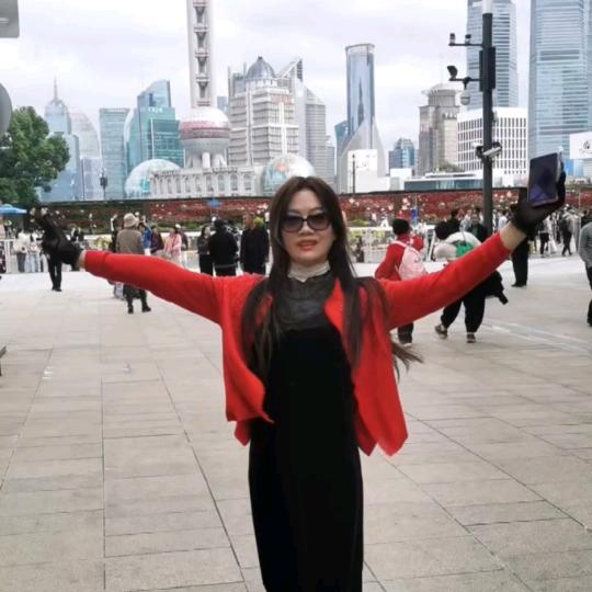 小施［优选橱窗］谢谢关注