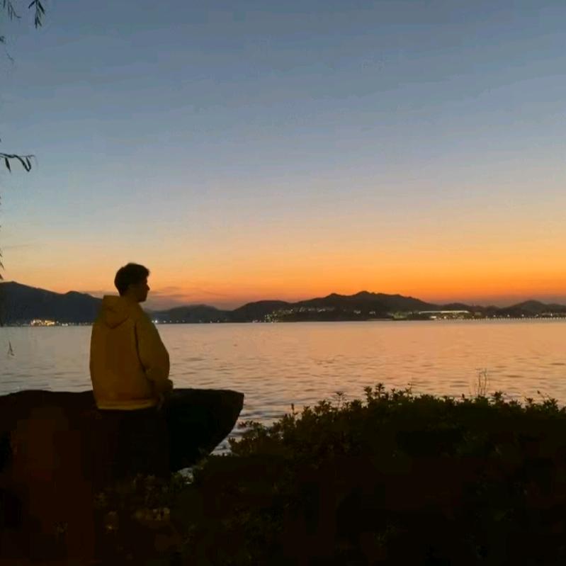 我不是冰苗冷火