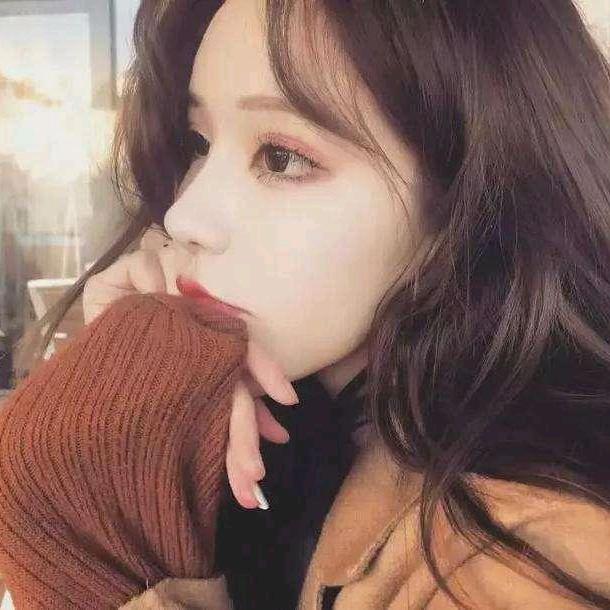 爱笑（没人疼）