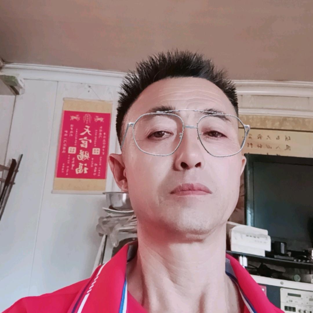 贵哥爱唱歌:专业装修一条龙的: