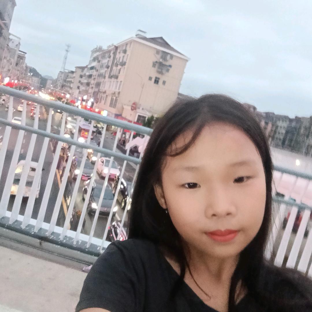 刘缘缘头像