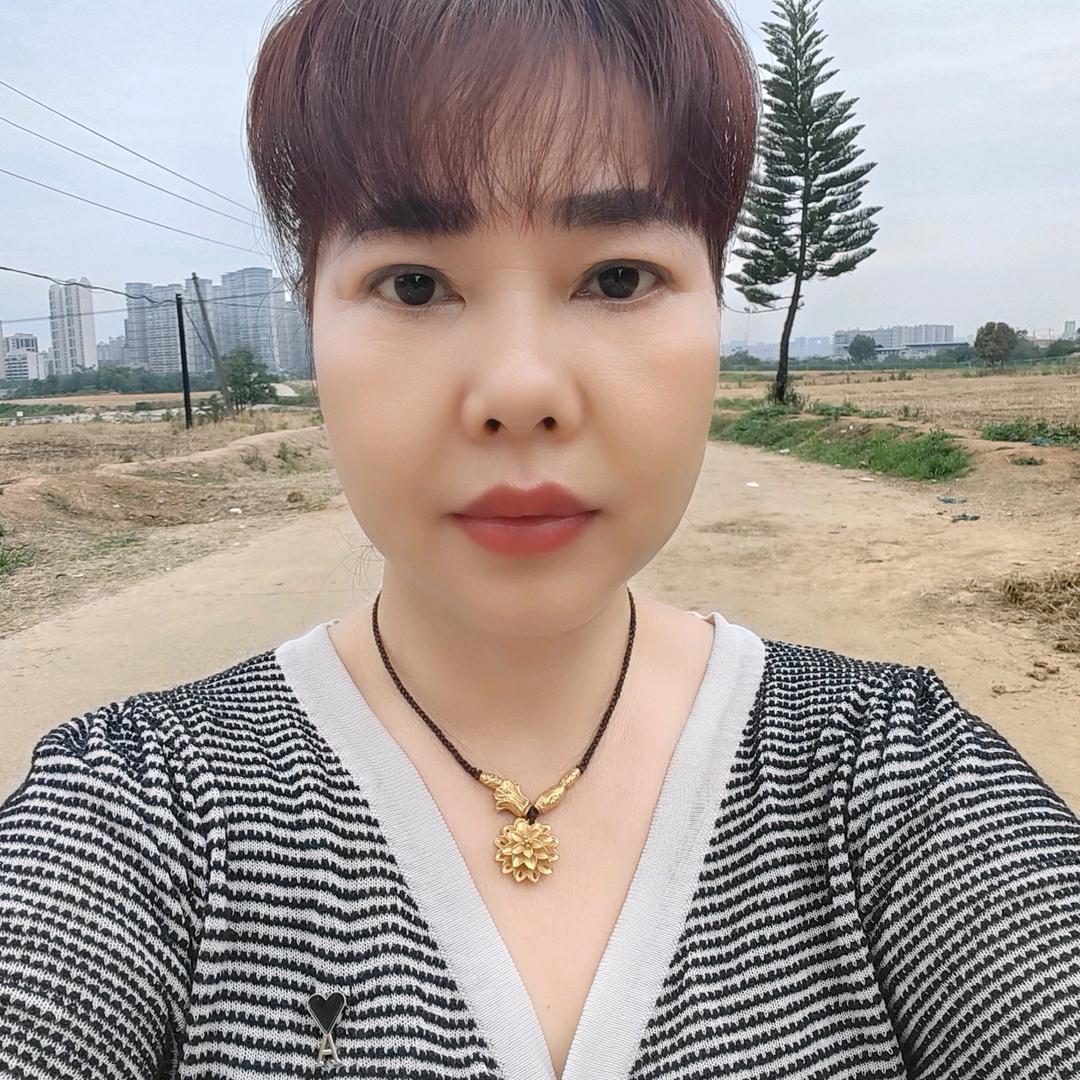 单亲妈妈。