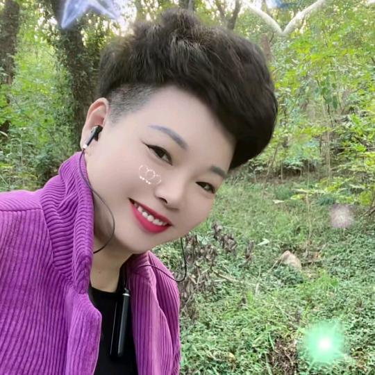 严姐1🌸（脱口秀主播）