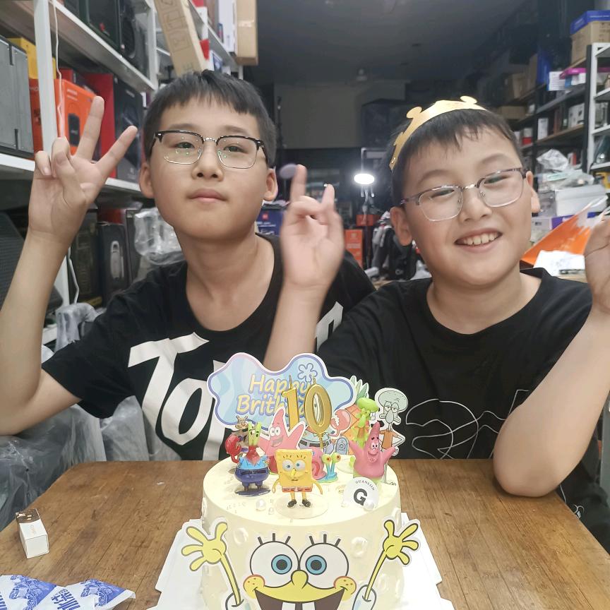 金刚电子监控音响投影点歌机