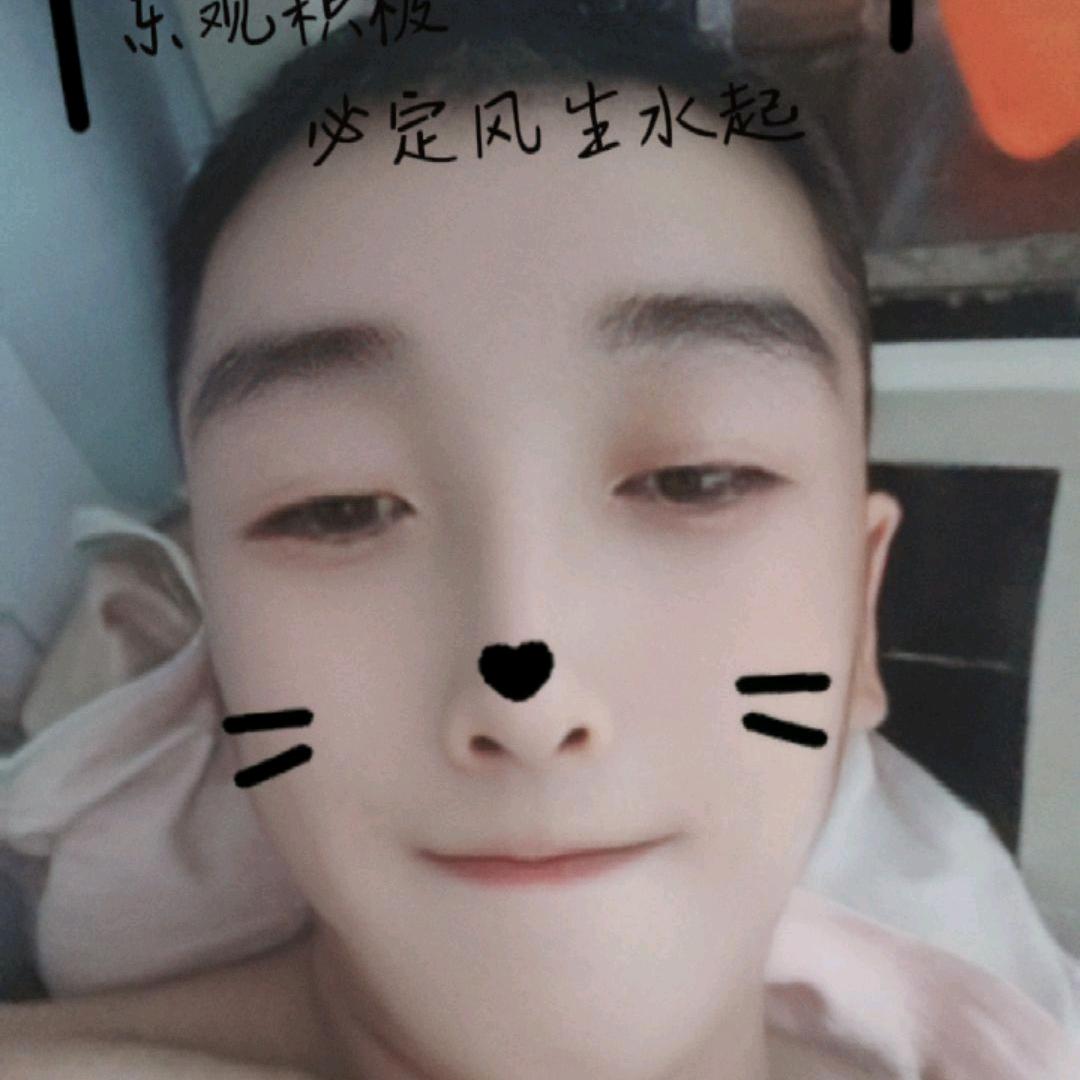爱笑的军哥哥