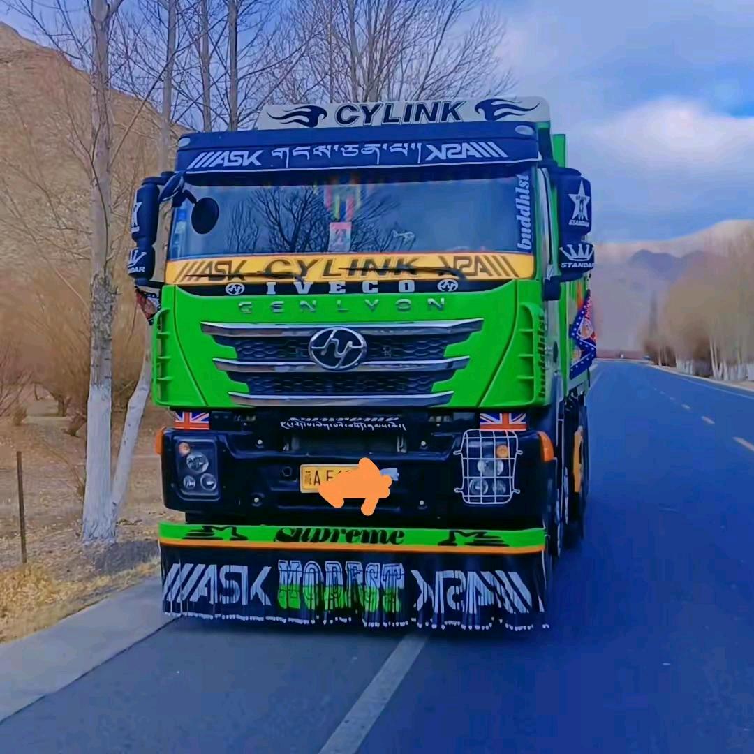 藏族男孩