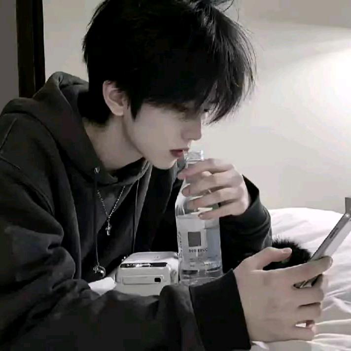 莫肖