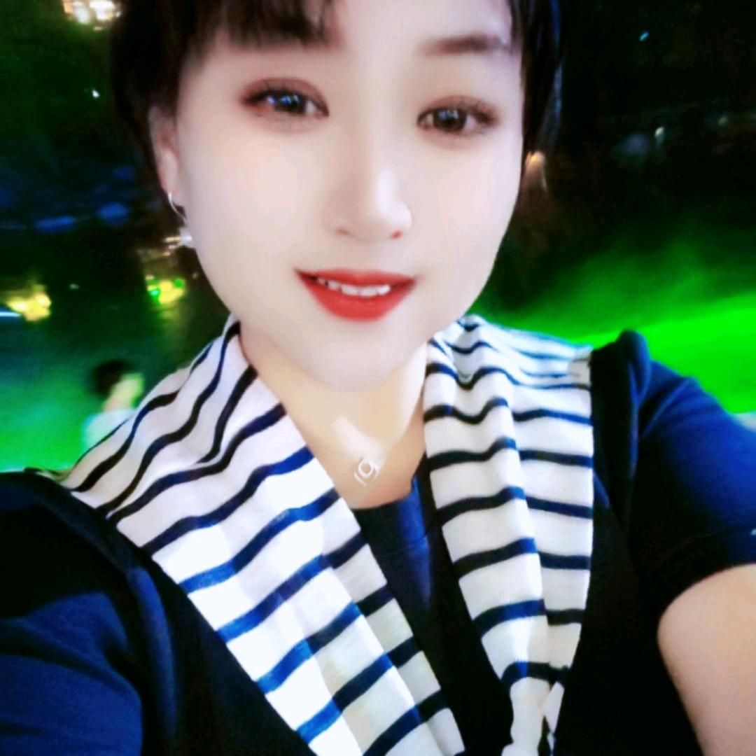 白富美70后户外5元理发