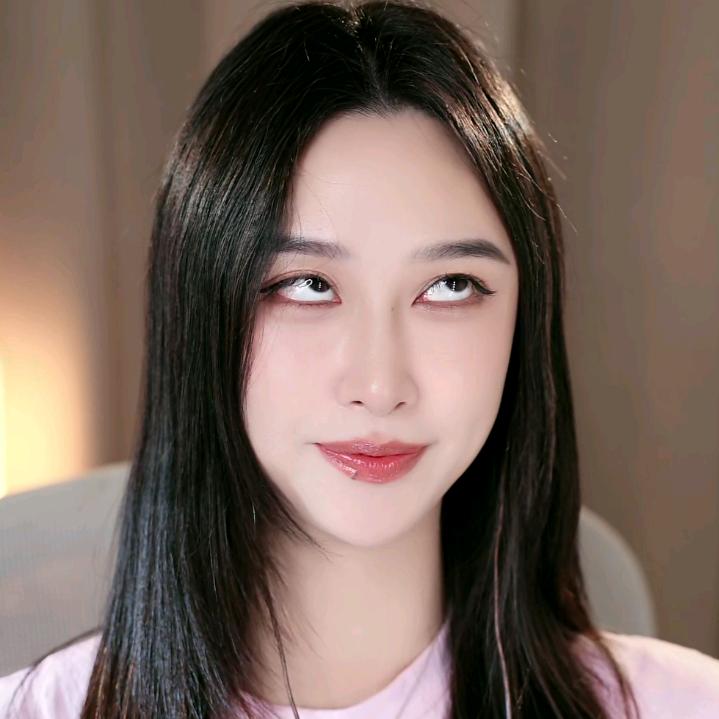 🧢-深圳华迷@小帅🎏(*^_^*)