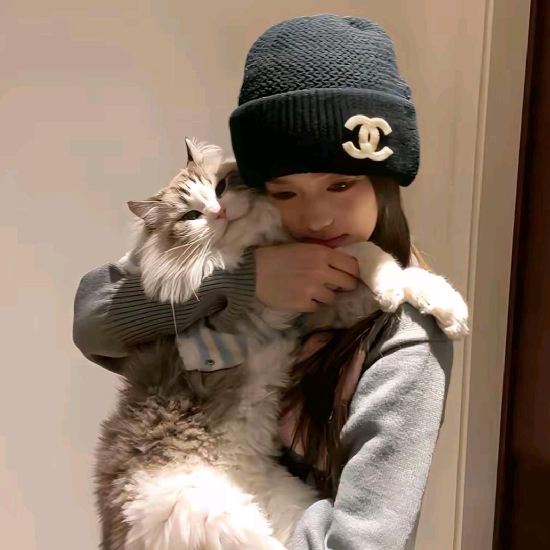 涵不饱.